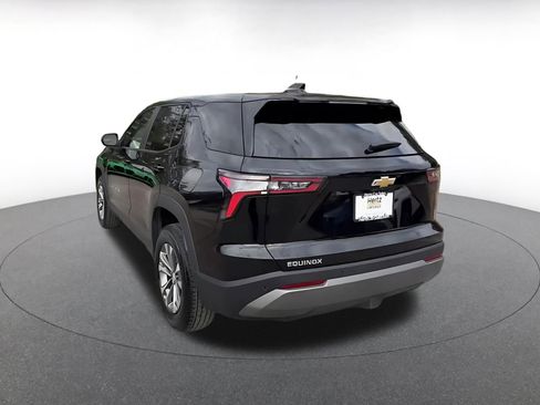 Used 2025 Chevrolet Equinox LT image 11
