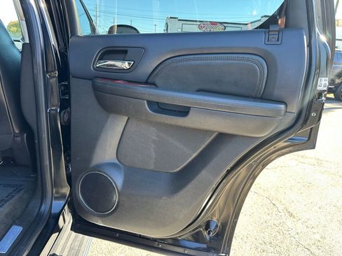 Used 2009 Cadillac Escalade 4WD Hybrid image 24