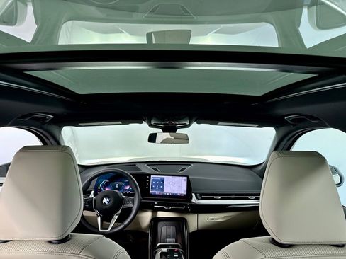 New 2025 BMW X1 xDrive28i w/ Premium Package AWD/4WD image 14