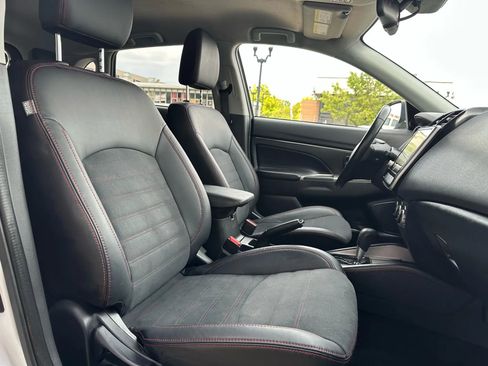 Used 2022 Mitsubishi Outlander Sport SE image 16