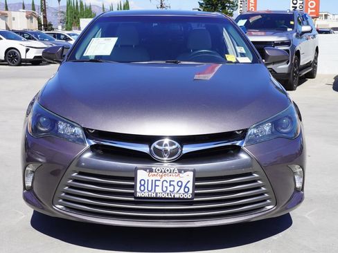 Used 2017 Toyota Camry LE FWD image 3