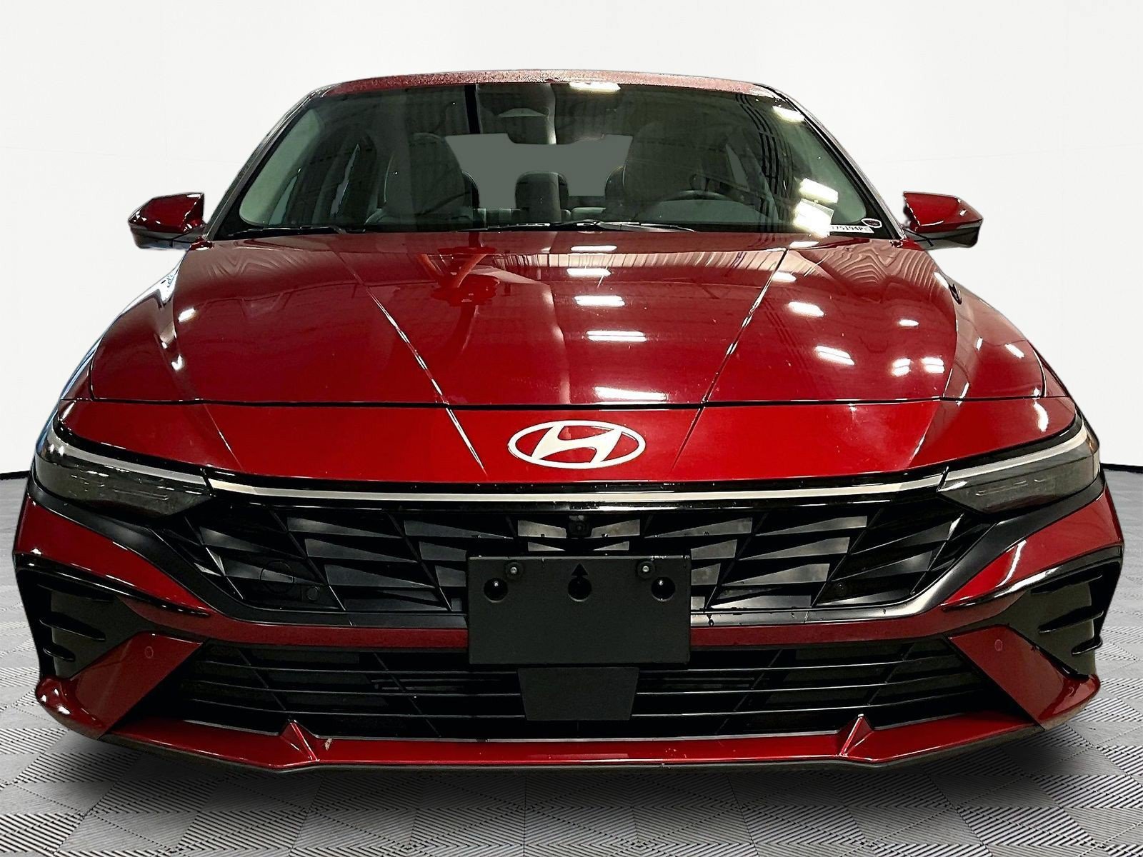 Used 2024 Hyundai Elantra Limited FWD image 2