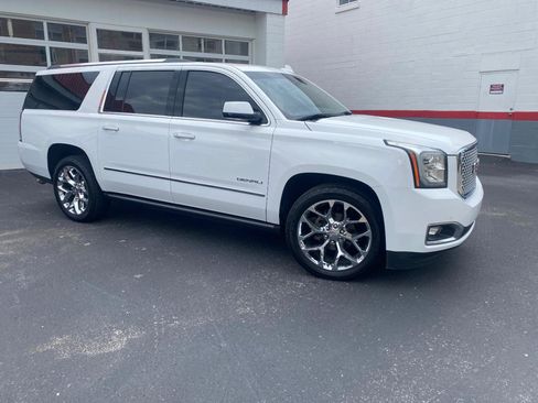 Used 2017 GMC Yukon XL Denali w/ Open Road Package AWD/4WD image 1