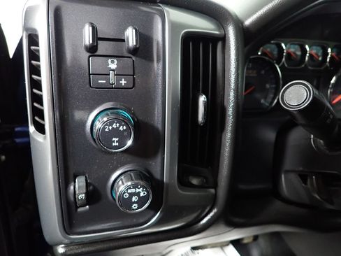 Used 2017 Chevrolet Silverado 2500 LT AWD/4WD image 25
