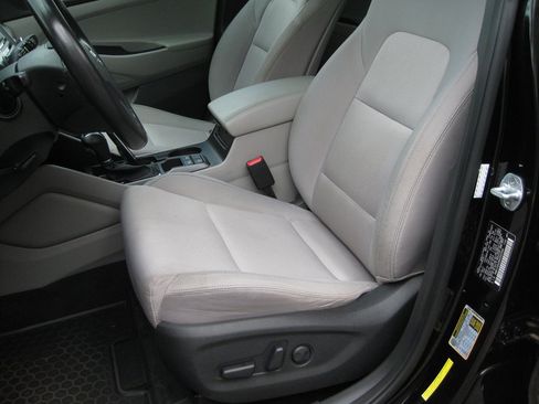 Used 2017 Hyundai Tucson Value FWD image 21