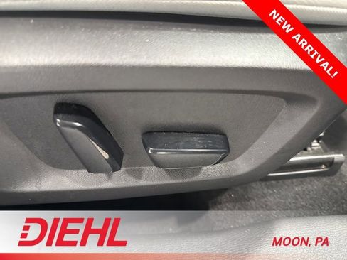 Used 2024 Mitsubishi Outlander SEL image 14