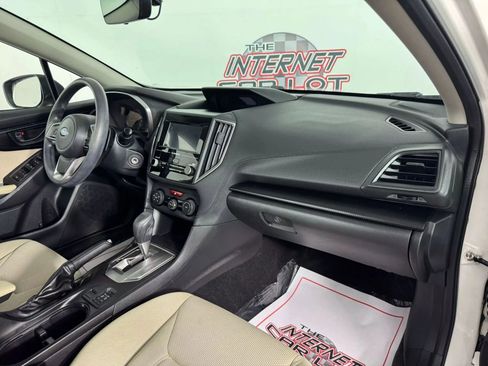 Used 2017 Subaru Impreza 2.0i Premium image 12