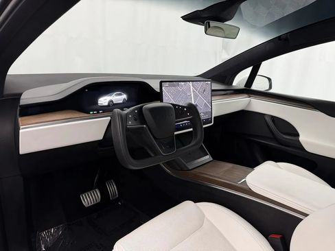 Used 2022 Tesla Model X AWD/4WD image 10