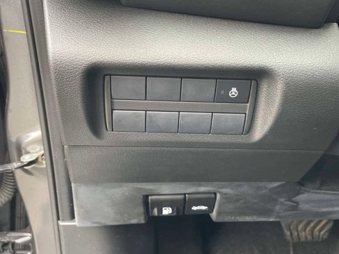 Used 2023 Nissan Kicks SR w/ SR Premium Package FWD image 22