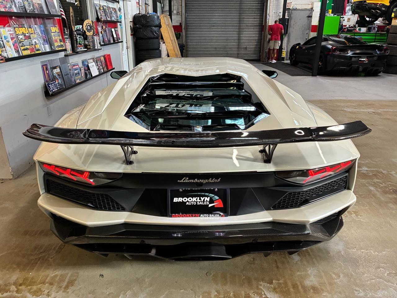 Used 2017 Lamborghini Aventador S AWD/4WD image 13