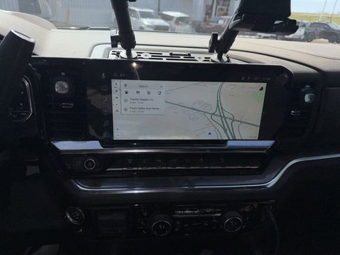 Used 2024 Chevrolet Silverado 2500 High Country w/ High Country Premium Package image 10