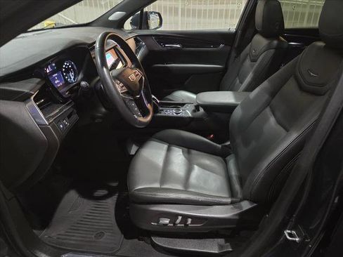 Used 2023 Cadillac XT5 Premium Luxury image 16
