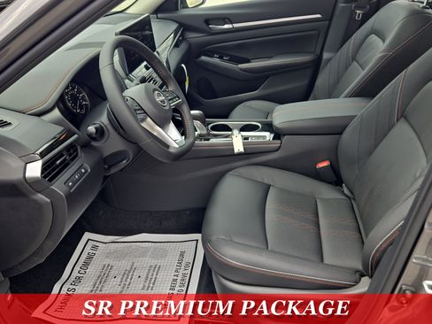 New 2025 Nissan Altima 2.5 SR w/ SR Premium Package image 15