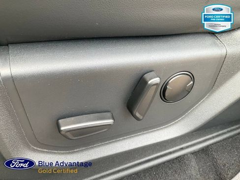Used 2024 Ford Expedition XLT AWD/4WD image 18