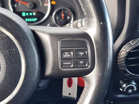 Used 2016 Jeep Wrangler Unlimited Sahara image 25