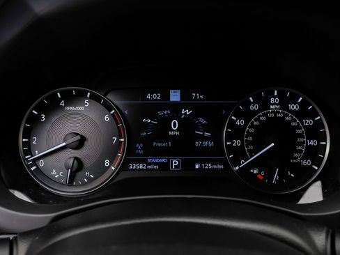 Used 2023 INFINITI QX50 Sensory image 23