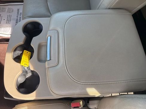 Used 2014 RAM 1500 Laramie w/ Convenience Group image 17