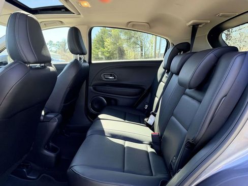 Used 2021 Honda HR-V EX-L image 16