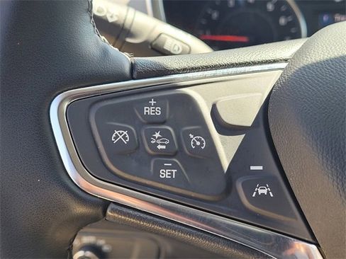 Used 2023 Chevrolet Equinox LT w/ Driver Convenience Package image 14