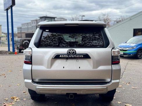 Used 2019 Toyota 4Runner TRD Off-Road Premium image 5