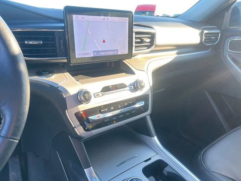 Used 2023 Ford Explorer XLT w/ Equipment Group 202A image 24