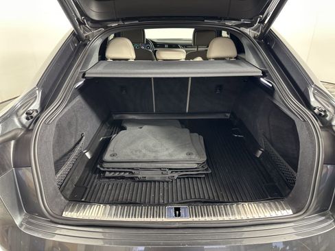 Used 2024 Audi Q8 e-tron Premium Plus image 20