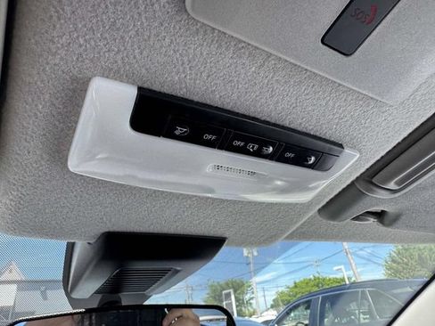 Used 2024 Nissan Kicks SV FWD image 38