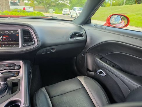 Used 2023 Dodge Challenger SXT w/ Plus Package RWD image 17