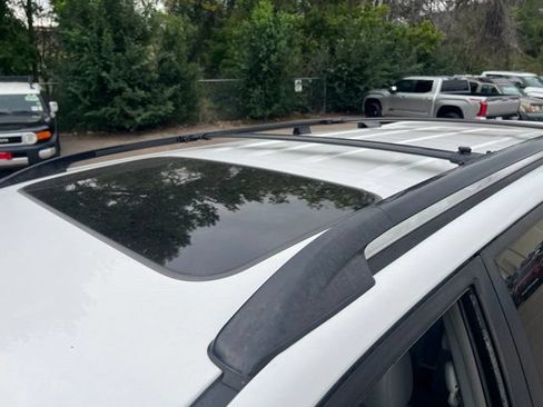 Used 2006 Toyota Highlander Limited w/ Leather Trim Pkg AWD/4WD image 15