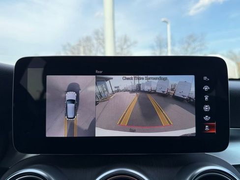 Used 2022 Mercedes-Benz GLC 300 4MATIC image 22