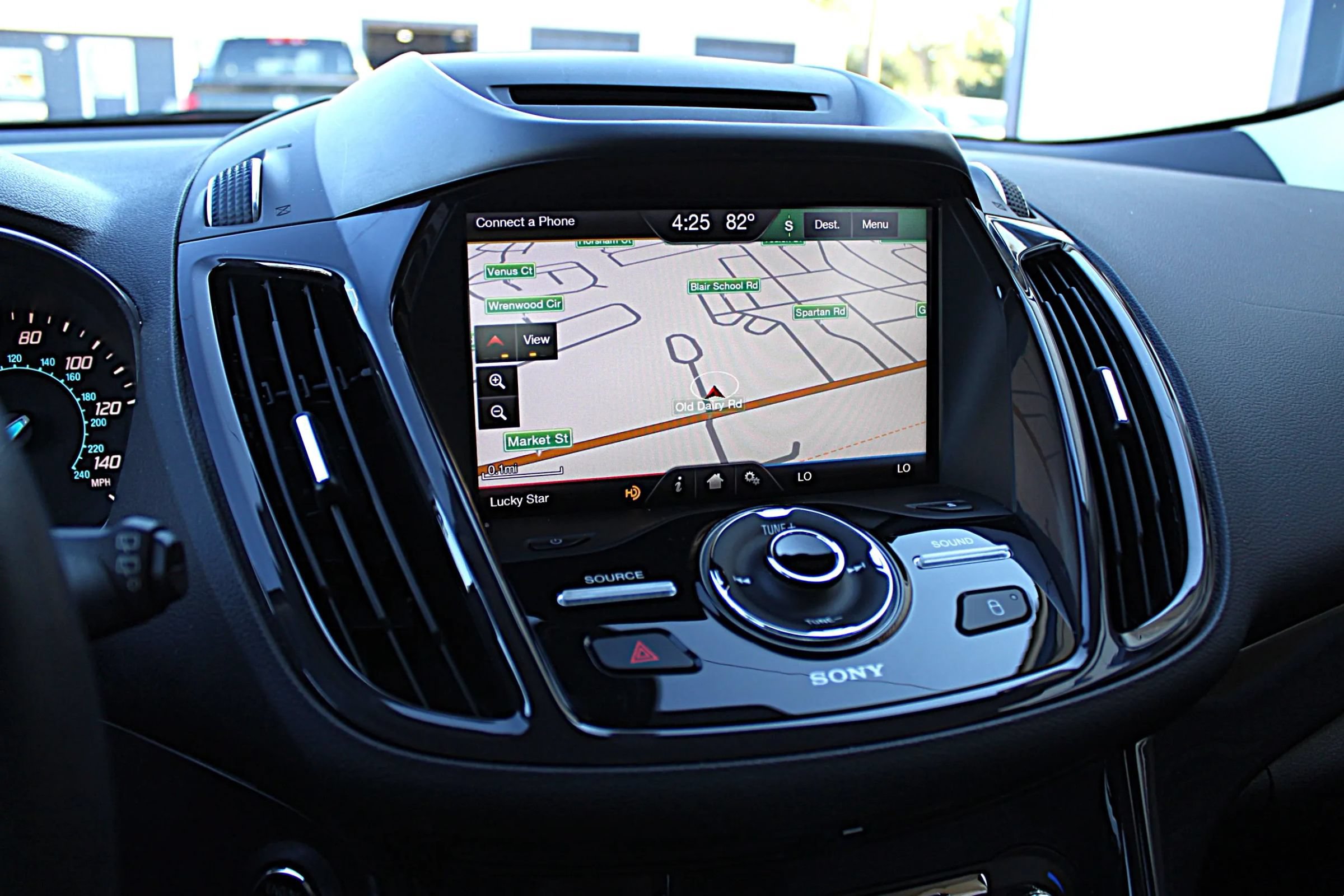 Used 2015 Ford Escape Titanium AWD/4WD image 15