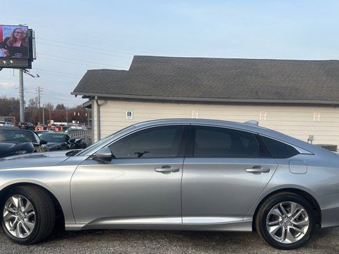 Used 2018 Honda Accord LX image 2