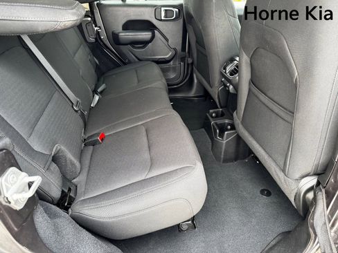 Used 2022 Jeep Wrangler Unlimited Sport image 27