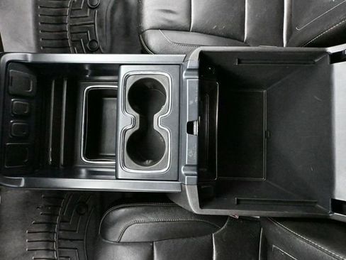 Used 2016 Chevrolet Silverado 1500 LTZ Z71 w/ LTZ Plus Package AWD/4WD image 32