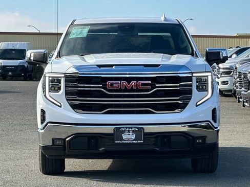 Used 2024 GMC Sierra 1500 SLT image 9
