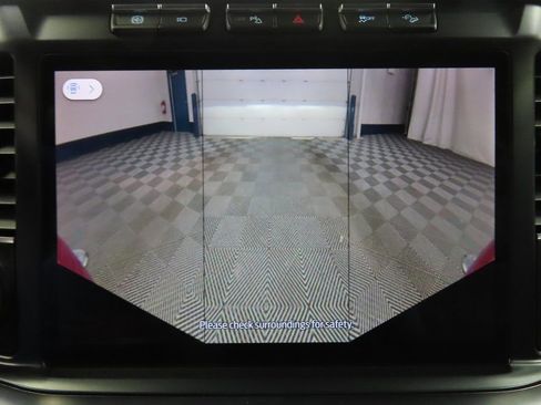 Used 2024 Ford F250 Platinum w/ FX4 Off-Road Package image 19