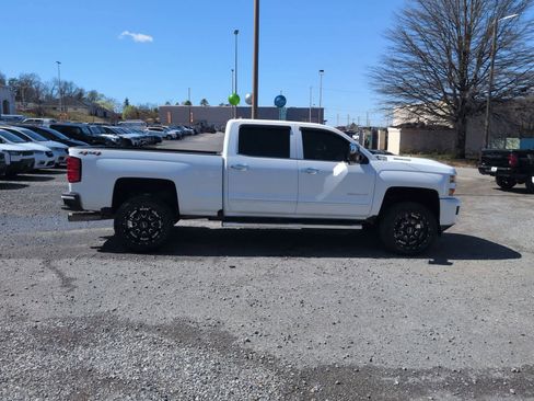 Used 2019 Chevrolet Silverado 3500 LTZ w/ Duramax Plus Package image 9