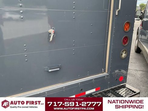 Used 2021 Ford Transit 350 DRW RWD image 3