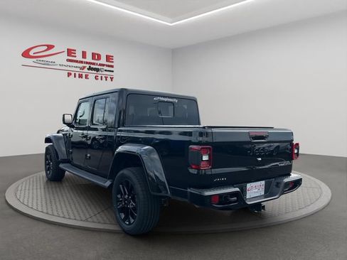 Used 2021 Jeep Gladiator Overland AWD/4WD image 35