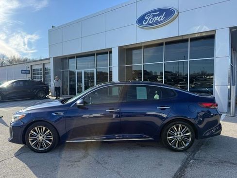 Used 2018 Kia Optima SX w/ Technology Package FWD image 4