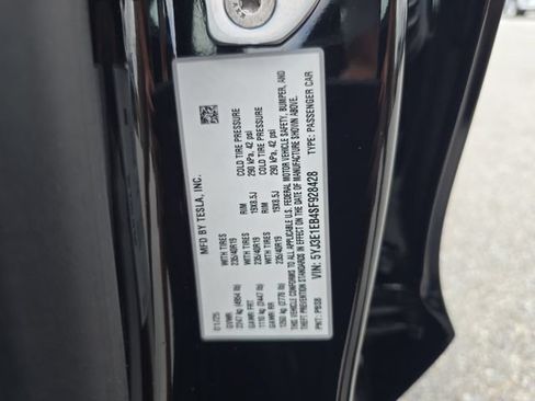 Used 2025 Tesla Model 3 Long Range AWD/4WD image 30