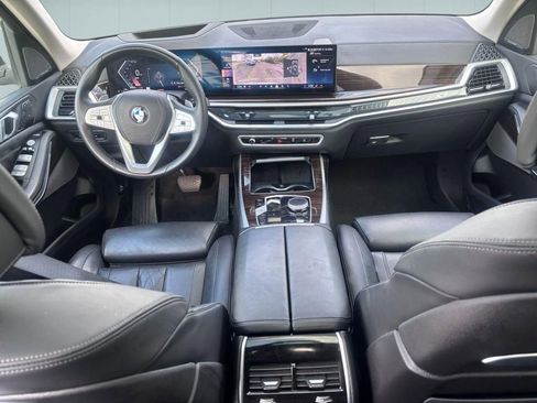 Used 2026 BMW X7 xDrive40i AWD/4WD image 29