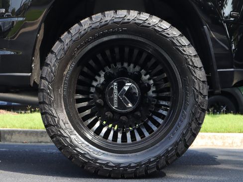 Used 2026 RAM 3500 Laramie AWD/4WD image 6