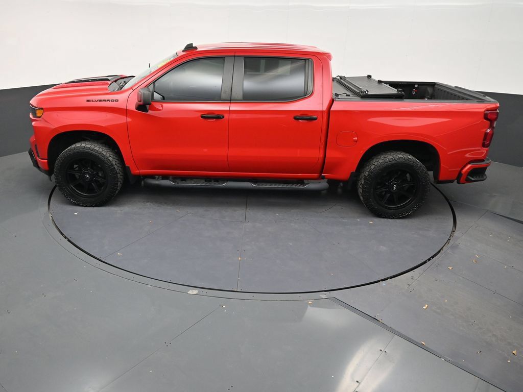 Used 2021 Chevrolet Silverado 1500 Custom w/ LPO, Blackout Package RWD image 13