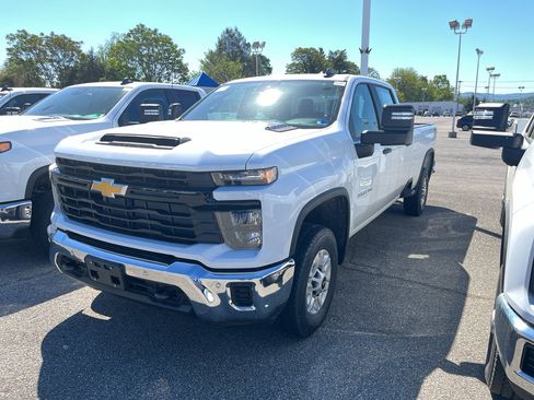 New 2026 Chevrolet Silverado 2500 W/T w/ WT/CX Safety Package AWD/4WD image 1