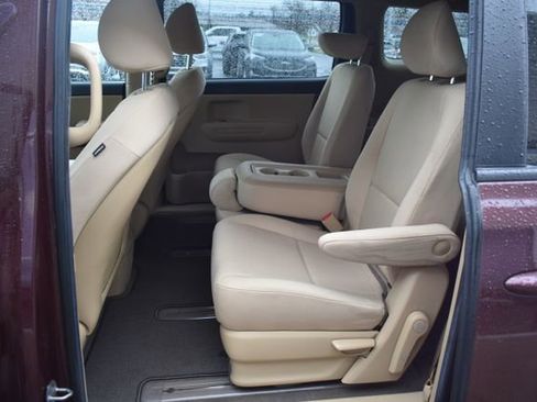 Used 2019 Kia Sedona LX image 31