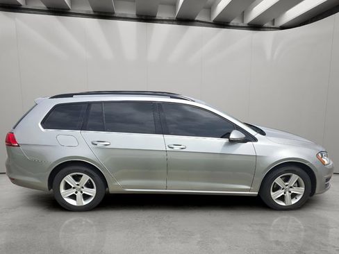 Used 2015 Volkswagen Golf TDI S FWD image 6