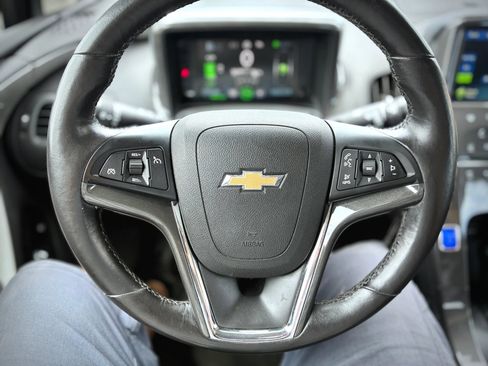 Used 2014 Chevrolet Volt FWD image 44