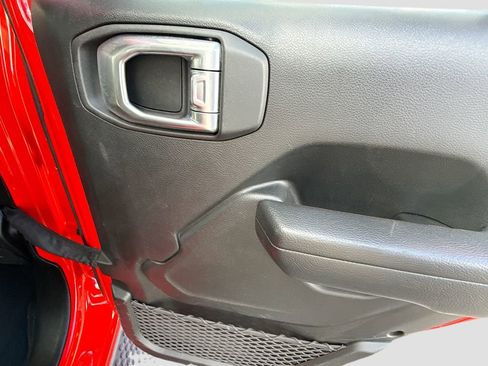 Used 2022 Jeep Wrangler Unlimited Sport AWD/4WD image 31