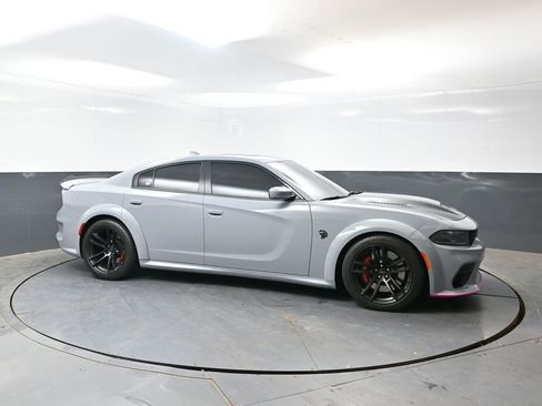 Used 2022 Dodge Charger SRT Hellcat w/ Harman/Kardon Audio Group RWD image 4